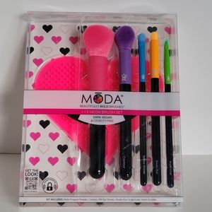 Moda makeup brush set